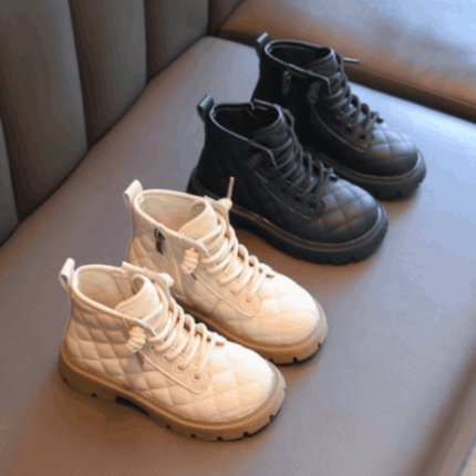 بوت نیم ساق طرح دوخت